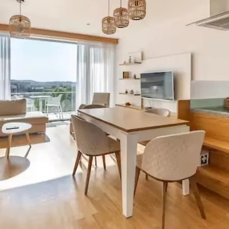 Bliss Duplex By Cape Of Rodon *